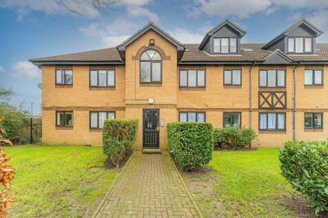 Bradley Road, Enfield 1 bed flat for sale