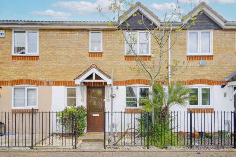 Eden Close, Enfield 3 bed terraced house for sale