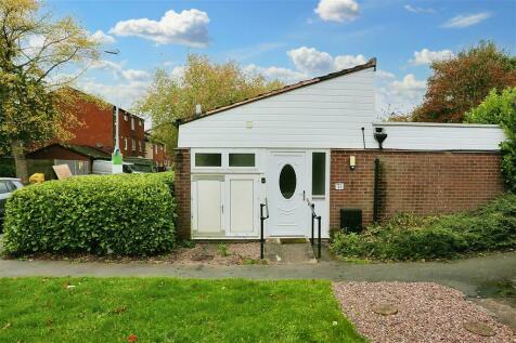 2 bedroom semi-detached bungalow for sale