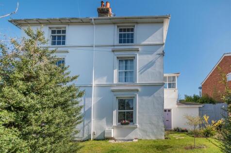 5 bedroom semi-detached house for sale