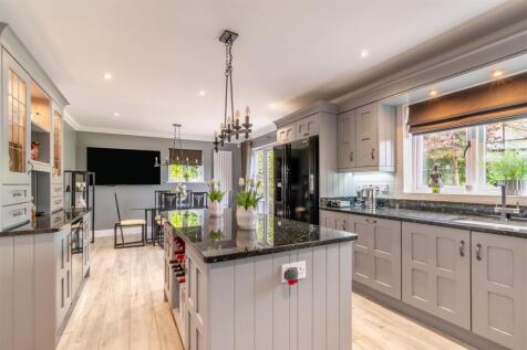 Dane Park, East Farleigh, Maidstone 7 bed detached house for sale