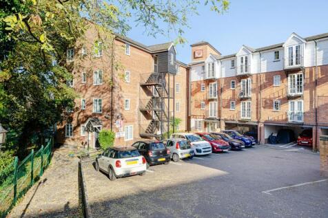 Hockerill Street, Bishop's Stortford... 2 bed apartment for sale