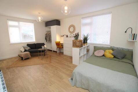 Montague Court, Montague Hill South... 1 bed apartment for sale