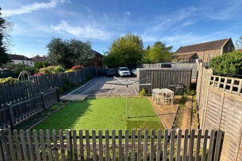 The Old Bank, High Street, Warmley... 2 bed maisonette for sale
