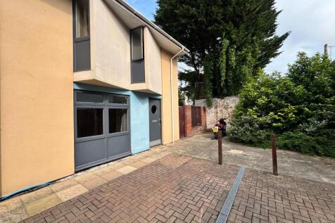 Villiers Road, Easton, Bristol BS5 0JH 2 bed end of terrace house for sale