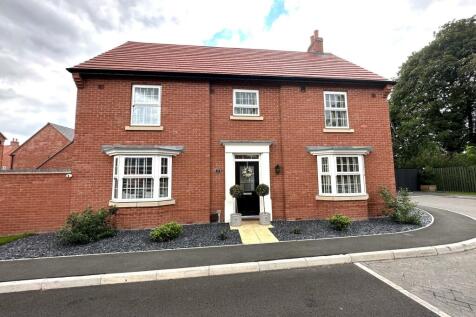 5 bedroom detached house for sale