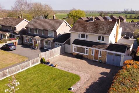 St Marys Close, Newton Solney, DE15 4 bed detached house for sale