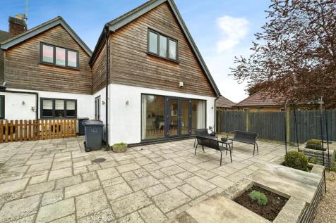 Burnside, Rolleston on Dove... 4 bed semi