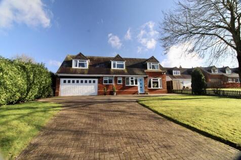 5 bedroom detached house for sale