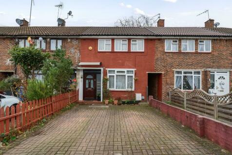 Albert Drive,  Woking,  Surrey,  GU21 3 bed terraced house for sale