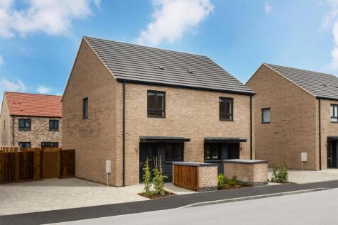 2 bedroom semi-detached house for sale