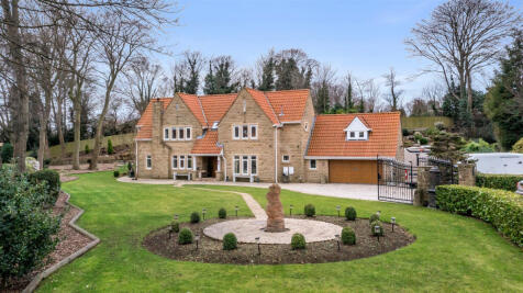 Wetherby LS22 5 bed detached house for sale