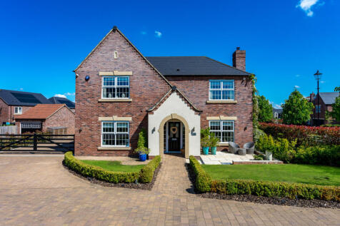 Wetherby LS22 5 bed detached house for sale