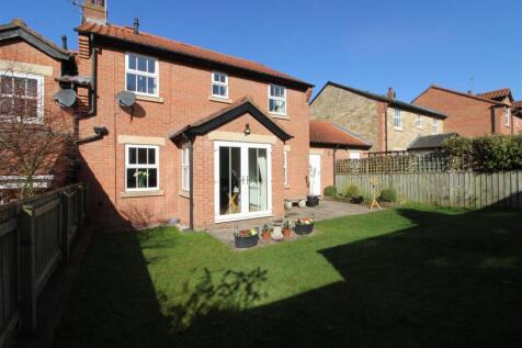 Village Farm, Newcastle Upon Tyne NE15 4 bed semi