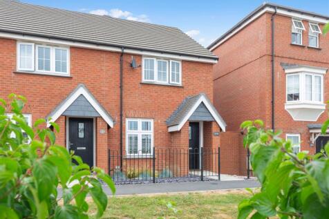 2 bedroom semi-detached house for sale