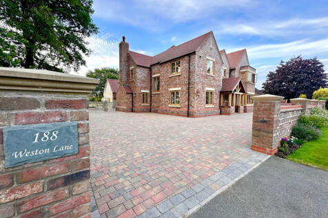 Weston Lane, Bedworth CV12 6 bed detached house for sale