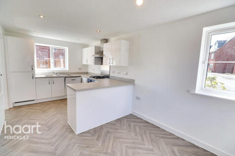 Daisy View LE10 3 bed detached house for sale