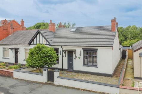 4 bedroom semi-detached bungalow for sale