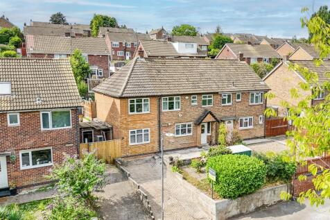 Wollaton Avenue, Gedling NG4 4 bed semi