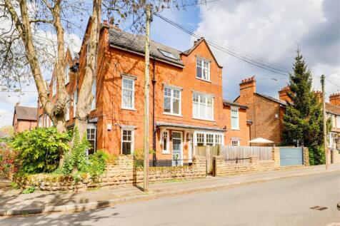 Ebers Grove, Mapperley Park NG3 4 bed end of terrace house for sale