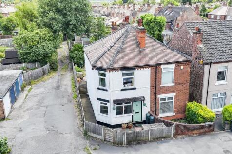 2 bedroom semi-detached house for sale