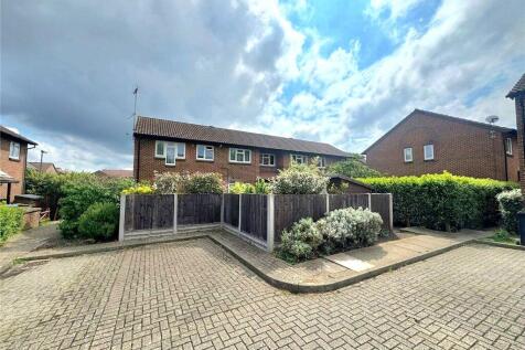 Littlemead, Woking, Surrey, GU21 1 bed apartment for sale
