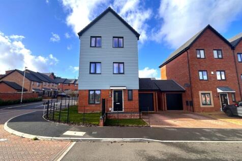 Academy Road, Birmingham B38 4 bed detached house for sale