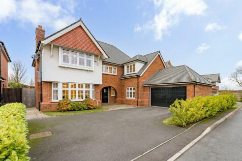 5 bedroom detached house for sale