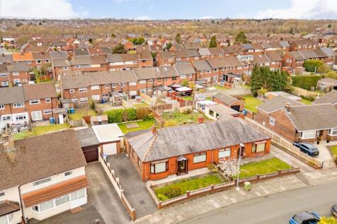 2 bedroom semi-detached bungalow for sale