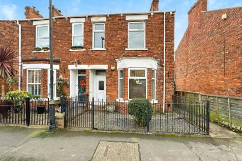 Finkle Street, Cottingham HU16 3 bed semi