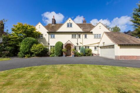 6 bedroom detached house for sale