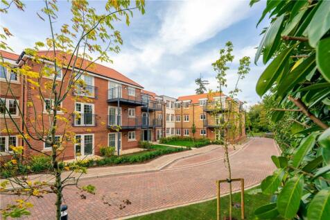 Reading Road, Berkshire RG41 2 bed apartment for sale