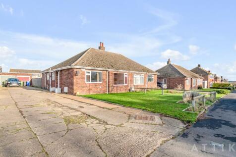 2 bedroom semi-detached bungalow for sale