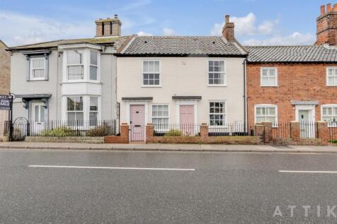 3 bedroom terraced house for sale