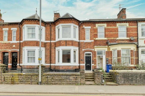 6 bedroom terraced house for sale