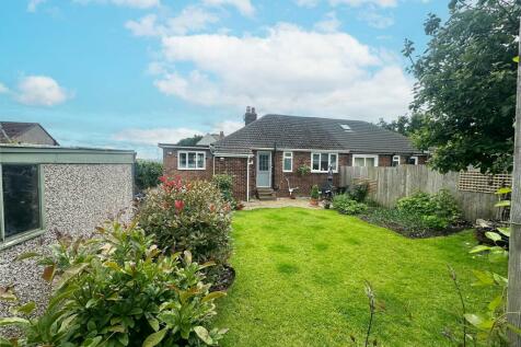 3 bedroom semi-detached bungalow for sale