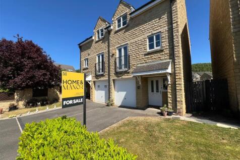4 bedroom semi-detached house for sale