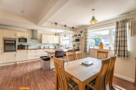 Heron Drive, Wimborne 5 bed detached bungalow for sale