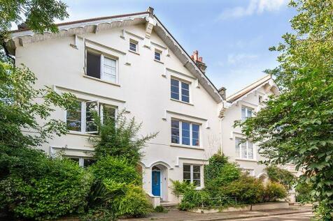 Vale of Health, London NW3 3 bed terraced house for sale