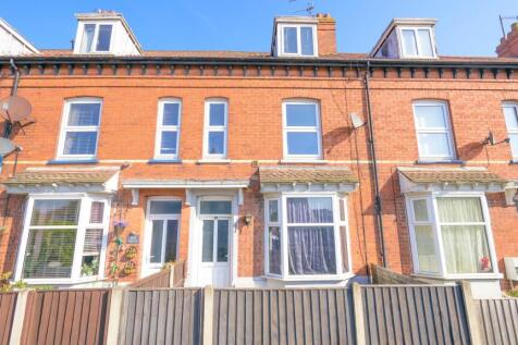 5 bedroom terraced house for sale