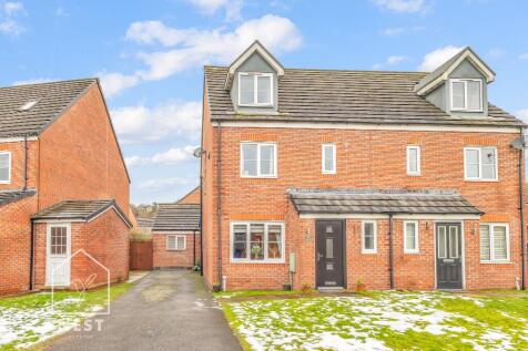 4 bedroom semi-detached house for sale