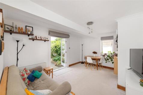 Granard Road, London SW12 2 bed apartment for sale
