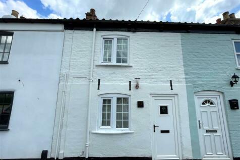 2 bedroom terraced house for sale