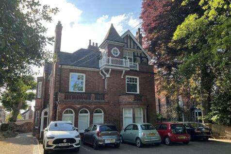 Cross O'cliff Hill, Lincoln 2 bed apartment for sale