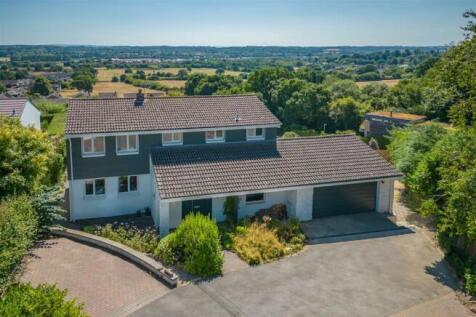 Stroud Close, Wimborne 5 bed detached house for sale