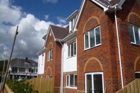 Wimborne Road East, Ferndown 2 bed flat for sale