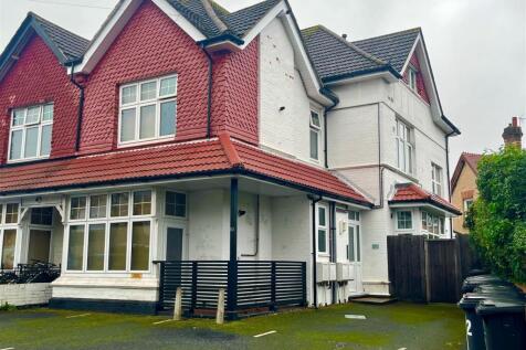 West Cliff Road, Bournemouth 2 bed flat for sale