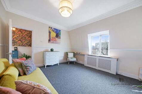 Sunningfields Road, N4 2 bed apartment for sale