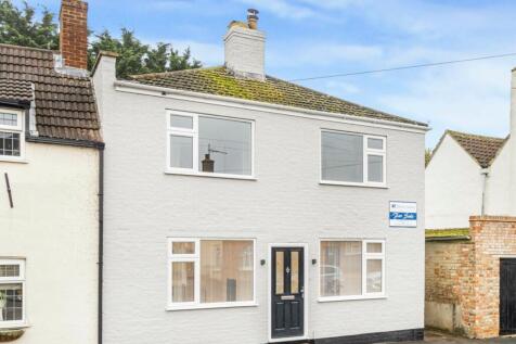 North Street, Stilton, Cambridgeshire. 4 bed end of terrace house for sale