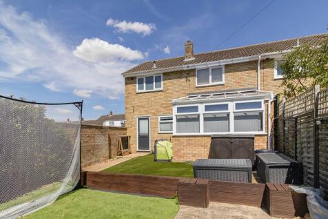 Mayfield Crescent, Huntingdon... 3 bed end of terrace house for sale